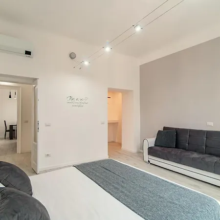 Apartament The Gallery Como